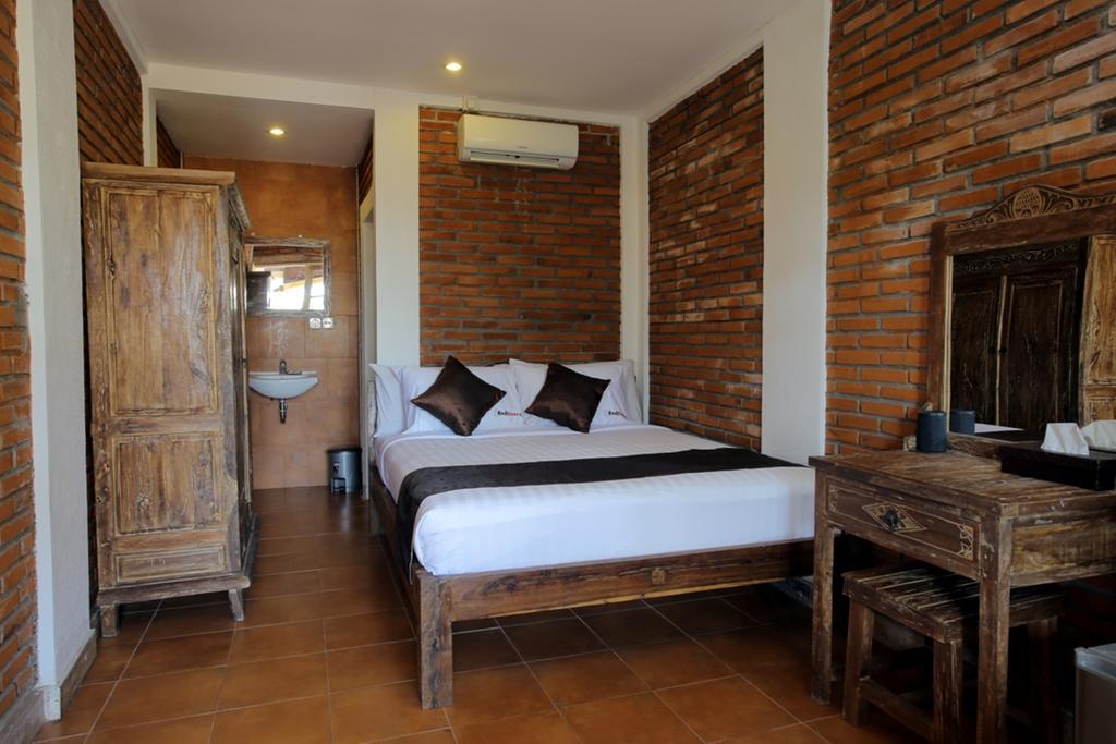 Reddoorz Near Raya Semer Canggu Buitenkant foto